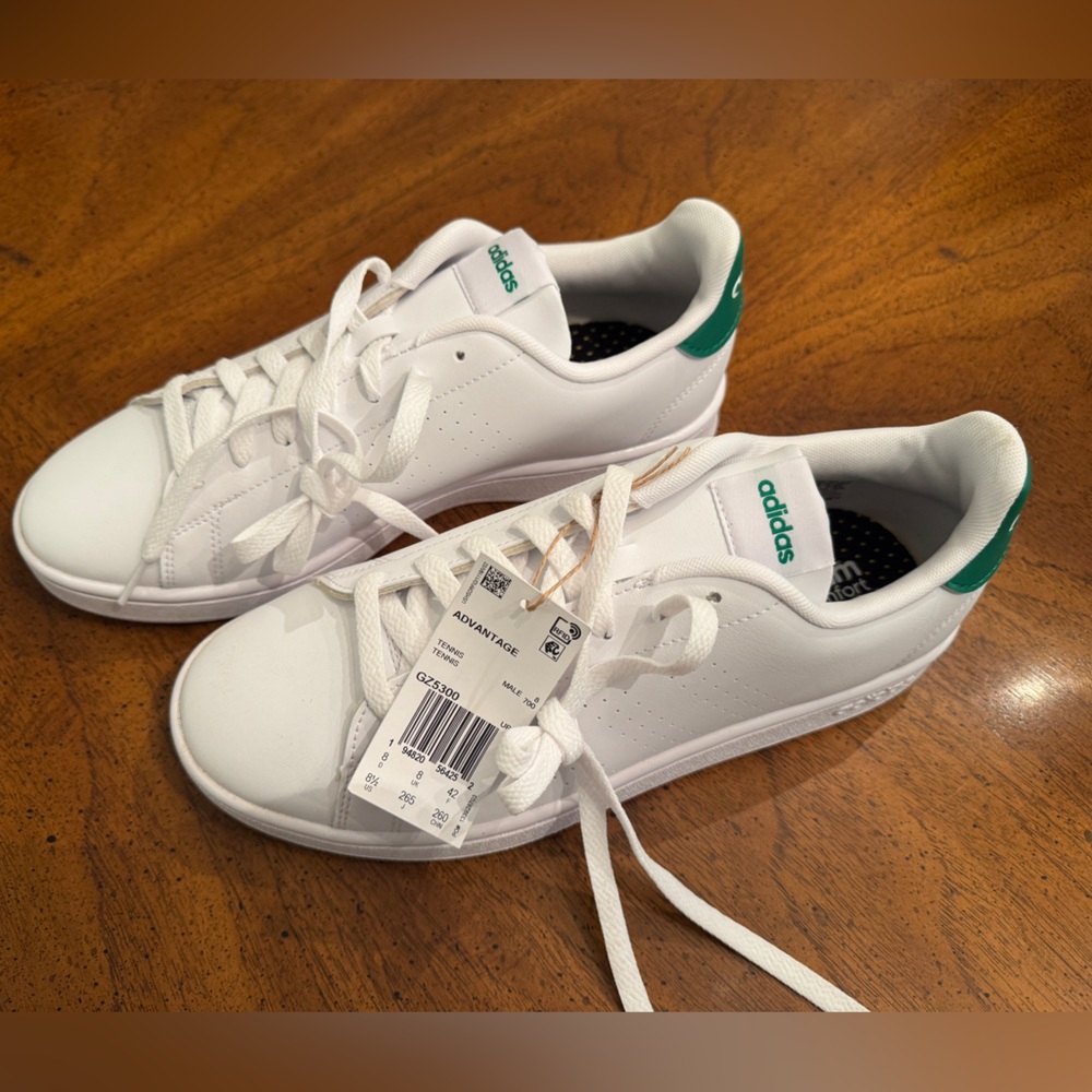 adidas Advantage, size 8.5, new with tags!